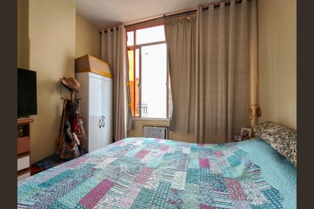 Apartamento à venda com 94m², 2 quartos e 1 vagaQuarto