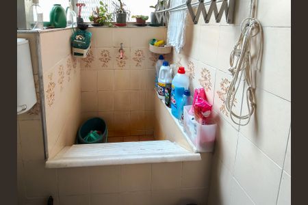 Apartamento à venda com 94m², 2 quartos e 1 vagaÁrea de Serviço