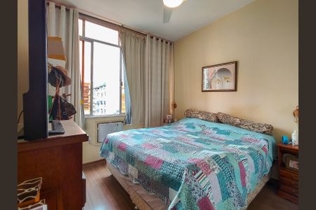 Apartamento à venda com 94m², 2 quartos e 1 vagaQuarto