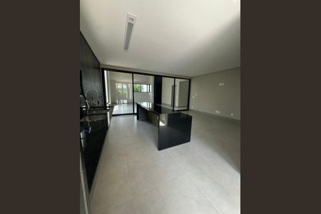 Cozinha de casa de condomínio para alugar com 5 quartos, 253m² em Nova Uberlândia, Uberlândia