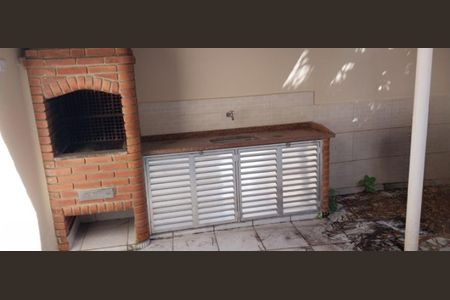 Casa à venda com 197m², 3 quartos e 2 vagasÁrea externa