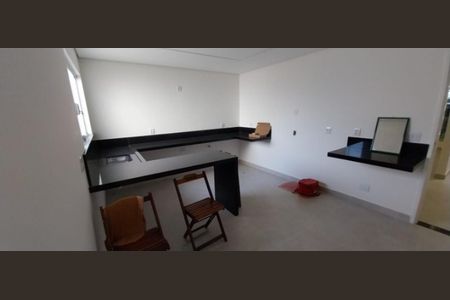 Casa à venda com 197m², 3 quartos e 2 vagasCozinha