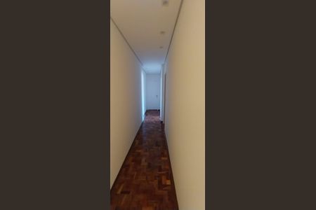 Corredor de casa à venda com 3 quartos, 197m² em Campestre, Santo André