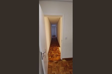 Corredor de casa à venda com 3 quartos, 197m² em Campestre, Santo André
