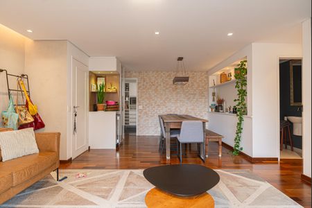 Apartamento à venda com 139m², 2 quartos e 2 vagas Apartamento à venda com 139m², 2 quartos e 2 vagasSala