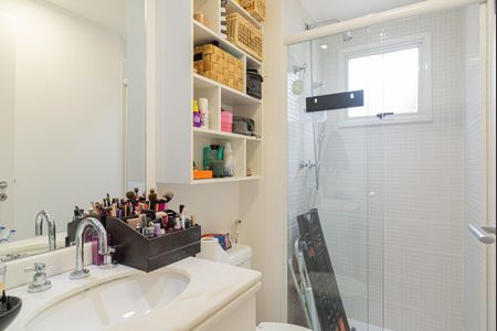 Apartamento à venda com 139m², 2 quartos e 2 vagas Apartamento à venda com 139m², 2 quartos e 2 vagasBanheiro da Suíte 2