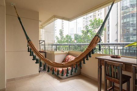 Apartamento à venda com 139m², 2 quartos e 2 vagas Apartamento à venda com 139m², 2 quartos e 2 vagasVaranda da Sala