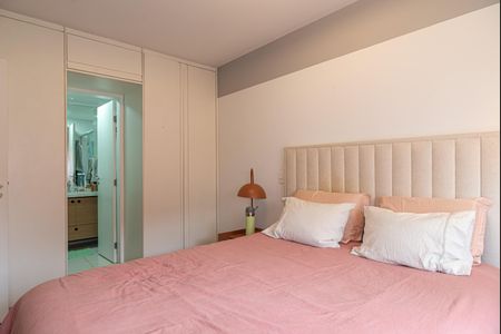 Apartamento à venda com 139m², 2 quartos e 2 vagas Apartamento à venda com 139m², 2 quartos e 2 vagasSuíte 1