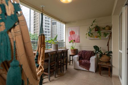 Apartamento à venda com 139m², 2 quartos e 2 vagas Apartamento à venda com 139m², 2 quartos e 2 vagasVaranda da Sala