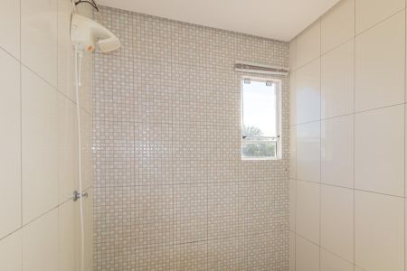 Casa à venda com 100m², 3 quartos e 2 vagas Casa à venda com 100m², 3 quartos e 2 vagasBanheiro da Suíte