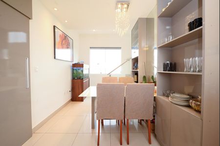 Apartamento à venda com 100m², 2 quartos e 1 vaga