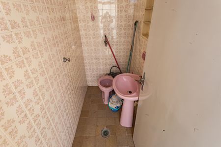 Casa à venda com 196m², 3 quartos e 2 vagasBanheiro de serviço