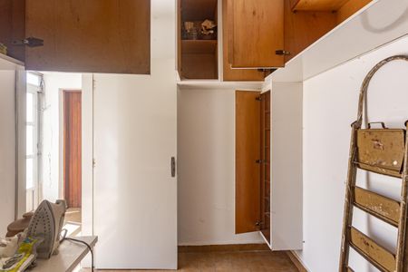 Casa à venda com 196m², 3 quartos e 2 vagasQuarto de Serviço