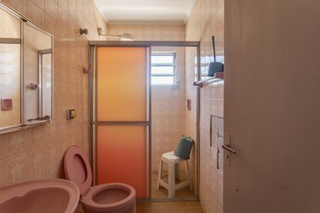 Casa à venda com 196m², 3 quartos e 2 vagasBanheiro da Suíte