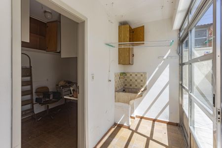 Casa à venda com 196m², 3 quartos e 2 vagasÁrea de Serviço