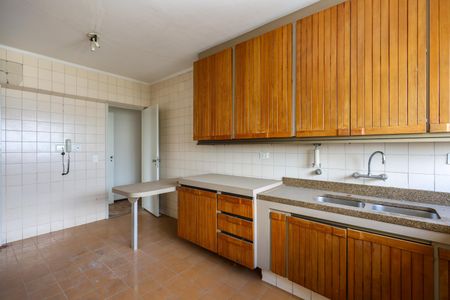 Apartamento à venda com 150m², 3 quartos e 2 vagasCozinha