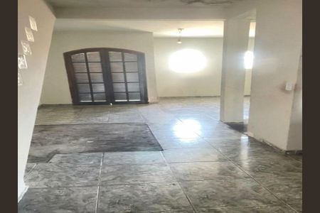 Casa à venda com 5 quartos, 350m² em Vila Ré, São Paulo