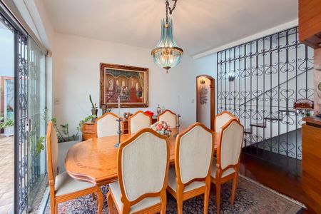 Casa à venda com 200m², 6 quartos e 4 vagasSala de Jantar