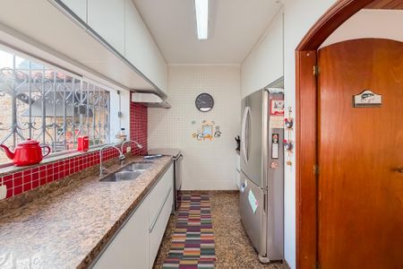 Casa à venda com 200m², 6 quartos e 4 vagasCozinha