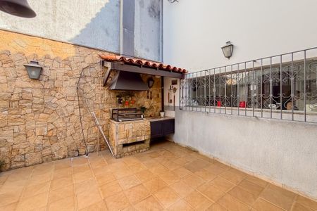Casa à venda com 200m², 6 quartos e 4 vagasÁrea Externa