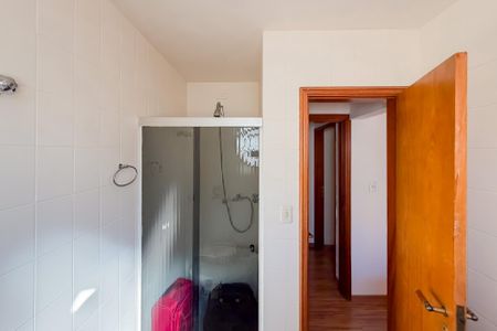 Casa à venda com 200m², 6 quartos e 4 vagasBanheiro da Suíte 1