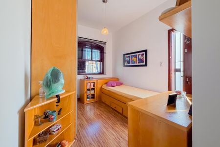 Casa à venda com 200m², 6 quartos e 4 vagasSuíte 1
