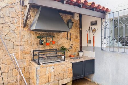 Casa à venda com 200m², 6 quartos e 4 vagasÁrea Externa