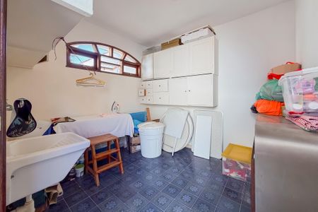 Casa à venda com 200m², 6 quartos e 4 vagasEdícula - Quarto 2
