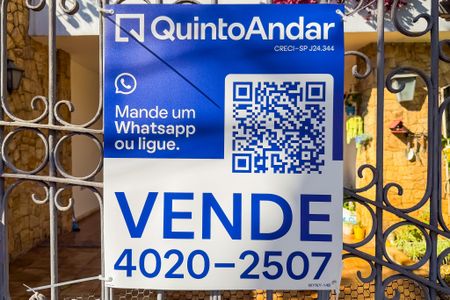 Casa à venda com 200m², 6 quartos e 4 vagasPlaquinha