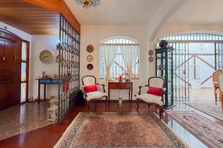 Casa à venda com 200m², 6 quartos e 4 vagasSala
