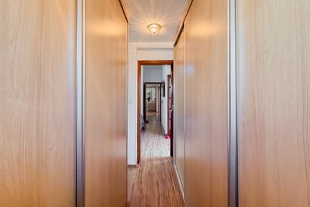 Casa à venda com 200m², 6 quartos e 4 vagasCloset da Suíte Master 