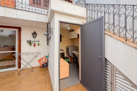 Casa à venda com 200m², 6 quartos e 4 vagasÁrea de Serviço