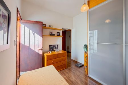 Casa à venda com 200m², 6 quartos e 4 vagasSuíte 1