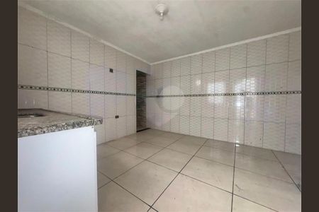 Casa à venda com 2 quartos, 180m² em Vila Antonieta, São Paulo