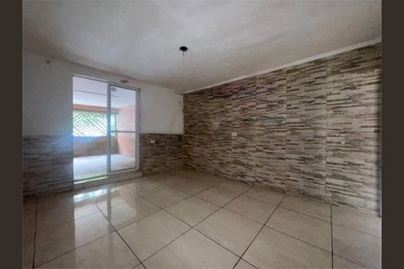 Casa à venda com 2 quartos, 180m² em Vila Antonieta, São Paulo