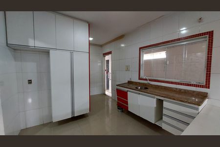 Cozinha de casa para alugar com 2 quartos, 147m² em Nova Piam, Belford Roxo