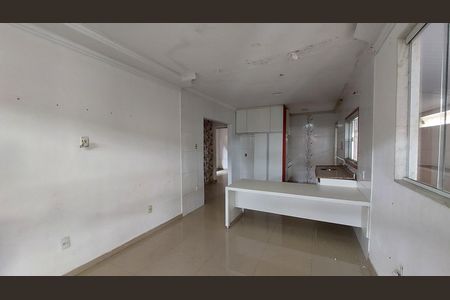 Sala de casa para alugar com 2 quartos, 147m² em Nova Piam, Belford Roxo