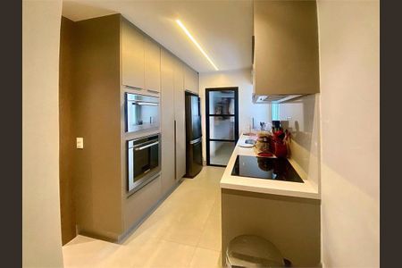 Apartamento à venda com 2 quartos, 105m² em Cerqueira César, São Paulo