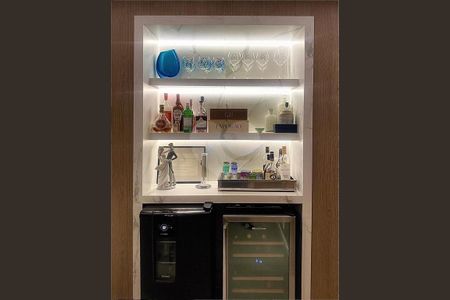 Apartamento à venda com 2 quartos, 105m² em Cerqueira César, São Paulo