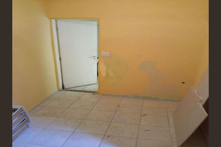 Casa à venda com 4 quartos, 250m² em Jardim Oriental, São Paulo