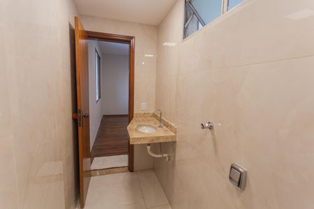 Apartamento à venda com 190m², 3 quartos e 3 vagasBanheiro da Suíte