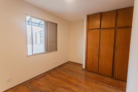Apartamento à venda com 190m², 3 quartos e 3 vagasSuíte