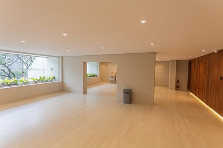 Apartamento à venda com 190m², 3 quartos e 3 vagasÁrea comum - Salão de festas