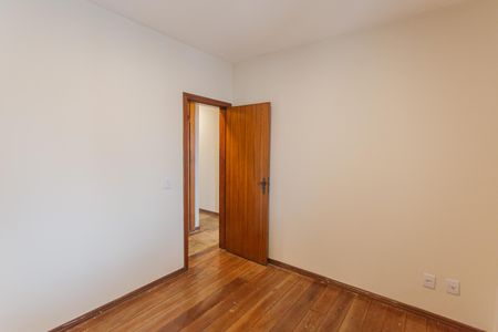 Apartamento à venda com 190m², 3 quartos e 3 vagasQuarto 2