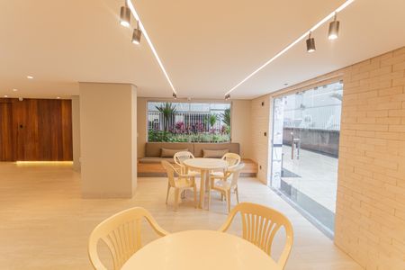 Apartamento à venda com 190m², 3 quartos e 3 vagasÁrea comum - Salão de festas