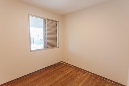 Apartamento à venda com 190m², 3 quartos e 3 vagasQuarto 2