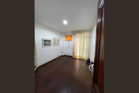 Apartamento à venda com 4 quartos, 320m² em Icaraí, Niterói