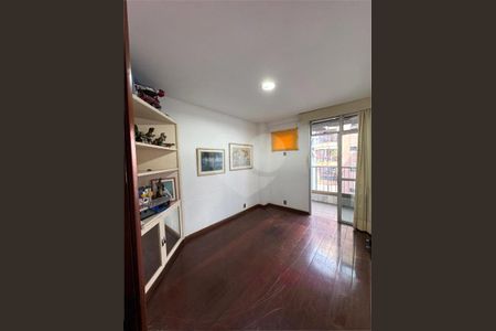 Apartamento à venda com 4 quartos, 320m² em Icaraí, Niterói