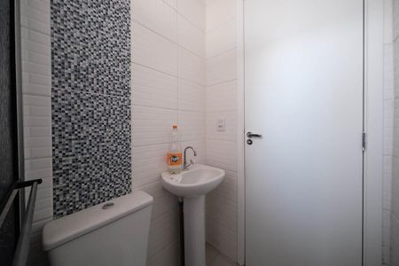 Apartamento para alugar com 38m², 2 quartos e sem vagaBanheiro