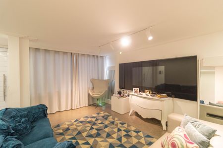  Sala de casa para alugar com 3 quartos, 375m² em Jardim Santa Maria, São Paulo